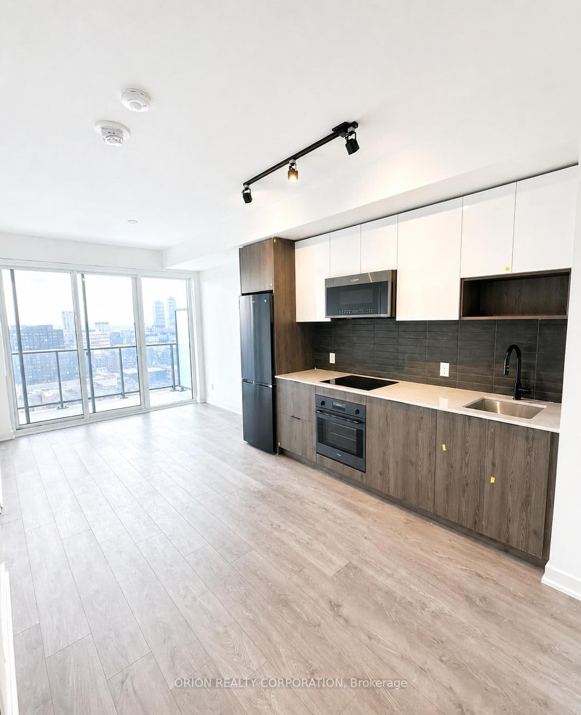 5 Defries Street, Unit 1404