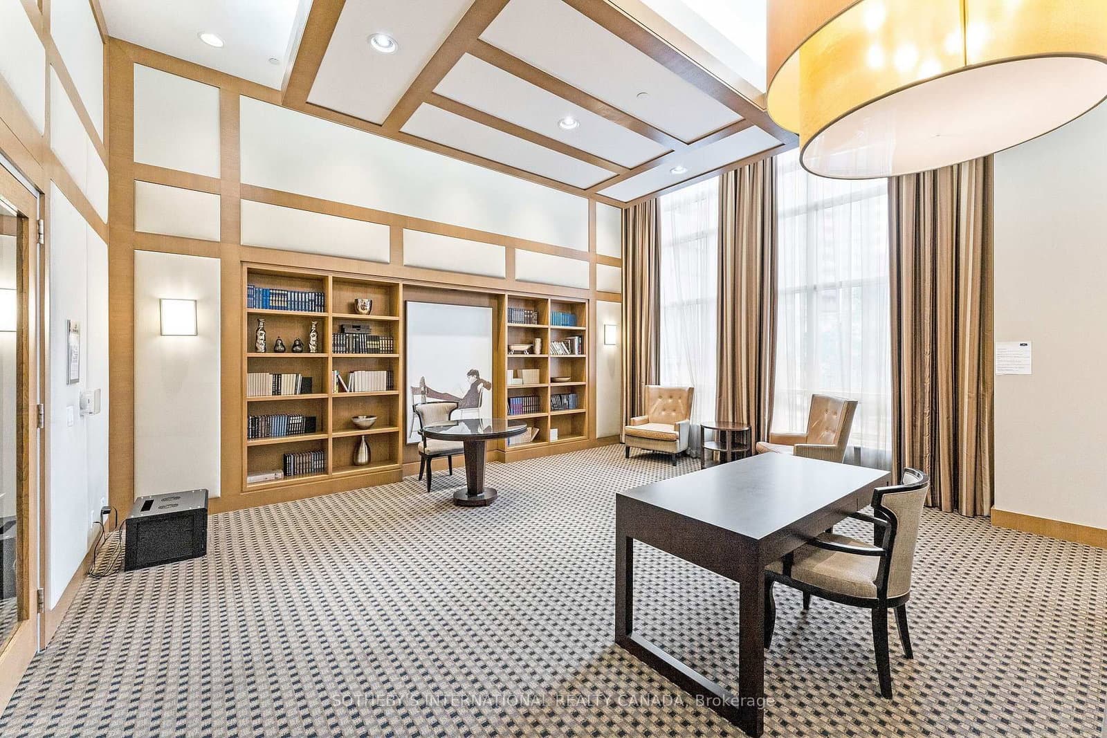 100 Harrison Garden Boulevard, Unit 824 thumbnail 23