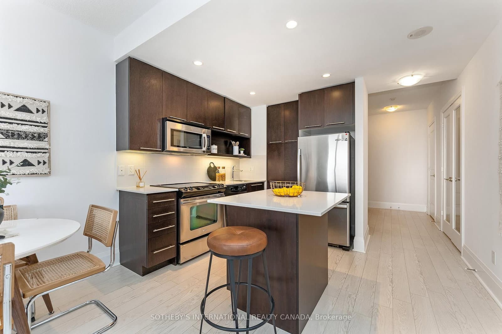 100 Harrison Garden Boulevard, Unit 824 thumbnail 5