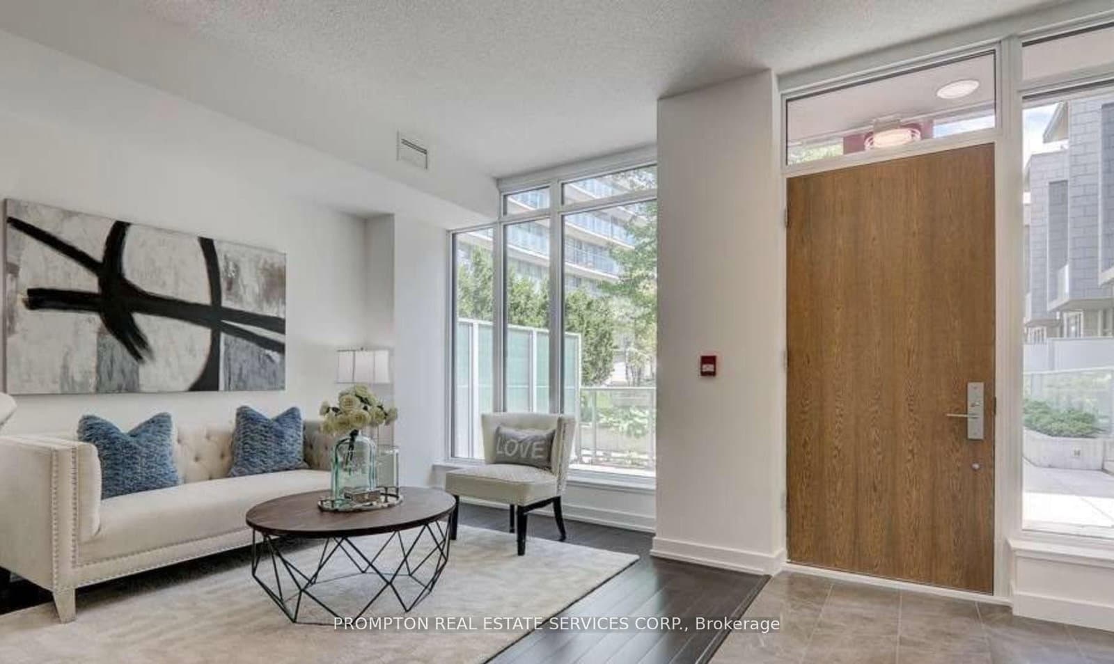 121 Mcmahon Drive, Unit TH10 thumbnail 3