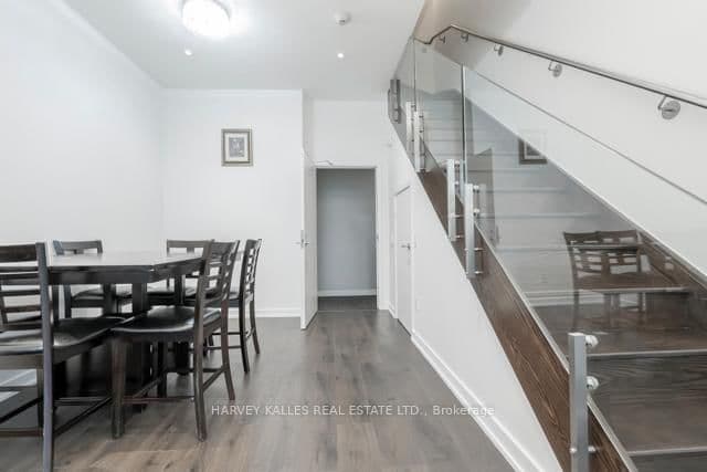 121 McMahon Drive, Unit TH12 thumbnail 16