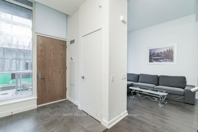 121 McMahon Drive, Unit TH12 thumbnail 2