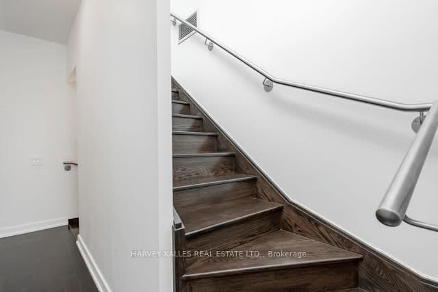 121 McMahon Drive, Unit TH12 thumbnail 26
