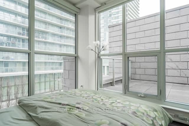 121 McMahon Drive, Unit TH12 thumbnail 28