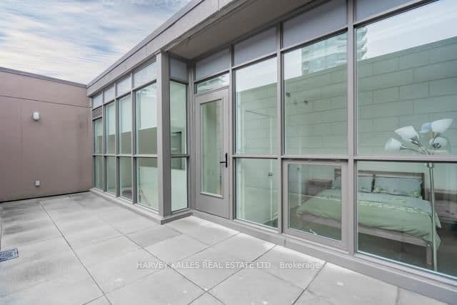 121 McMahon Drive, Unit TH12 thumbnail 33