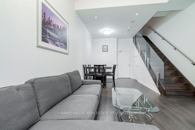 121 McMahon Drive, Unit TH12 thumbnail 5