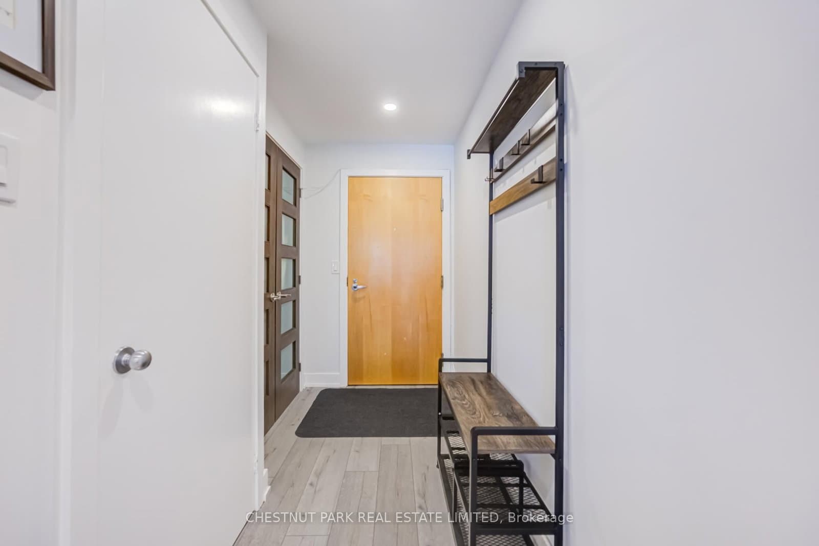 168 King Street E, Unit 914 thumbnail 4