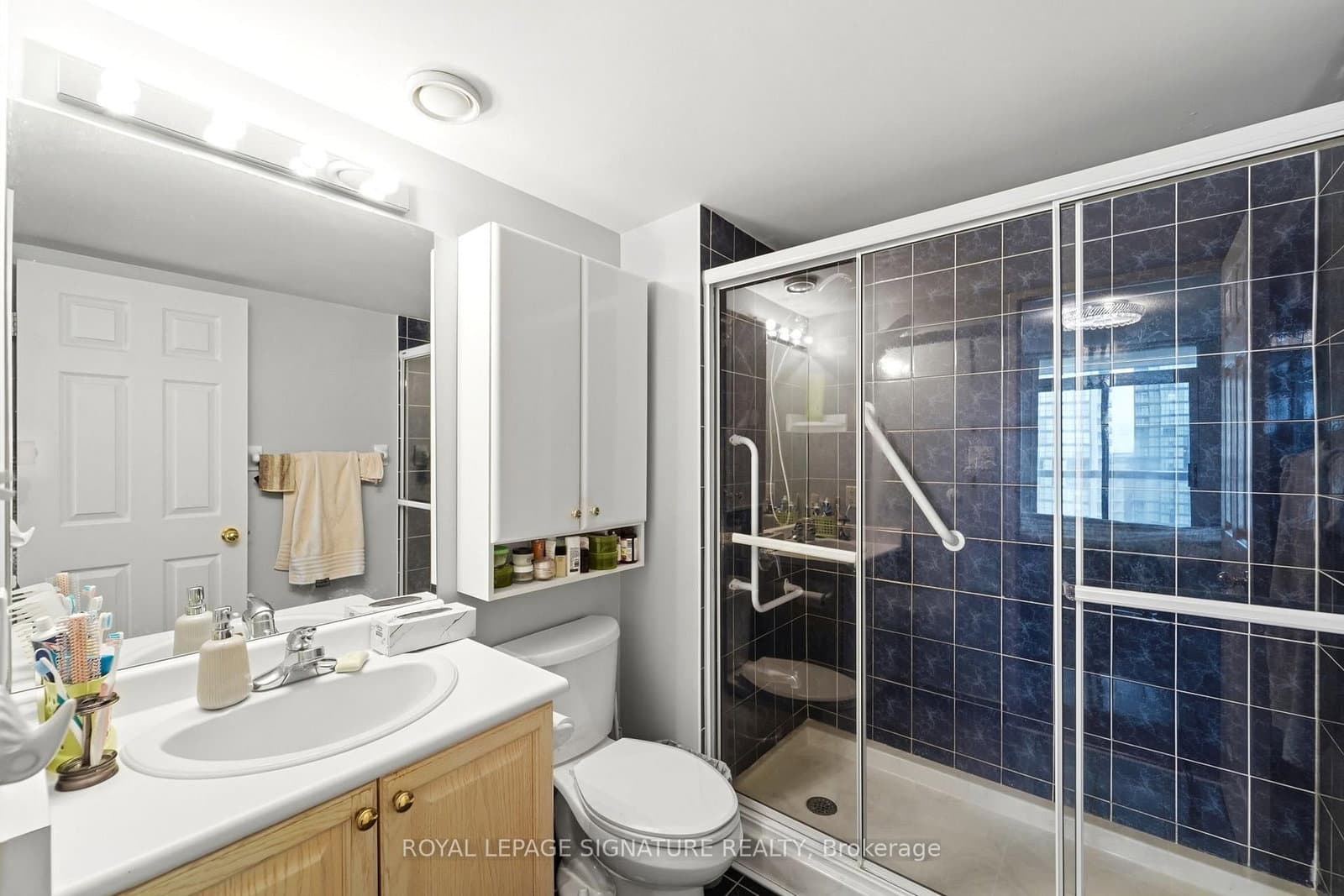 28 Empress Avenue, Unit 2302 thumbnail 17
