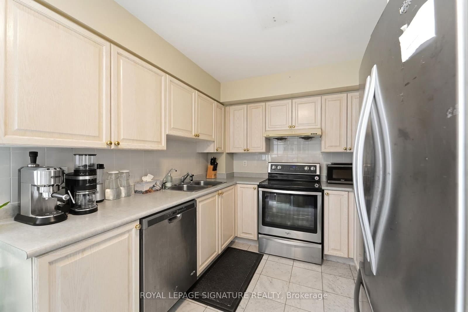 28 Empress Avenue, Unit 2302 thumbnail 9