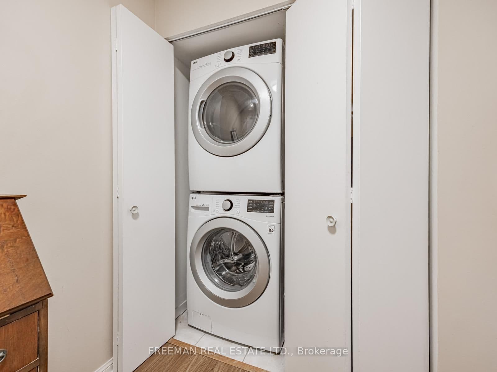260 Merton Street, Unit 508 thumbnail 19
