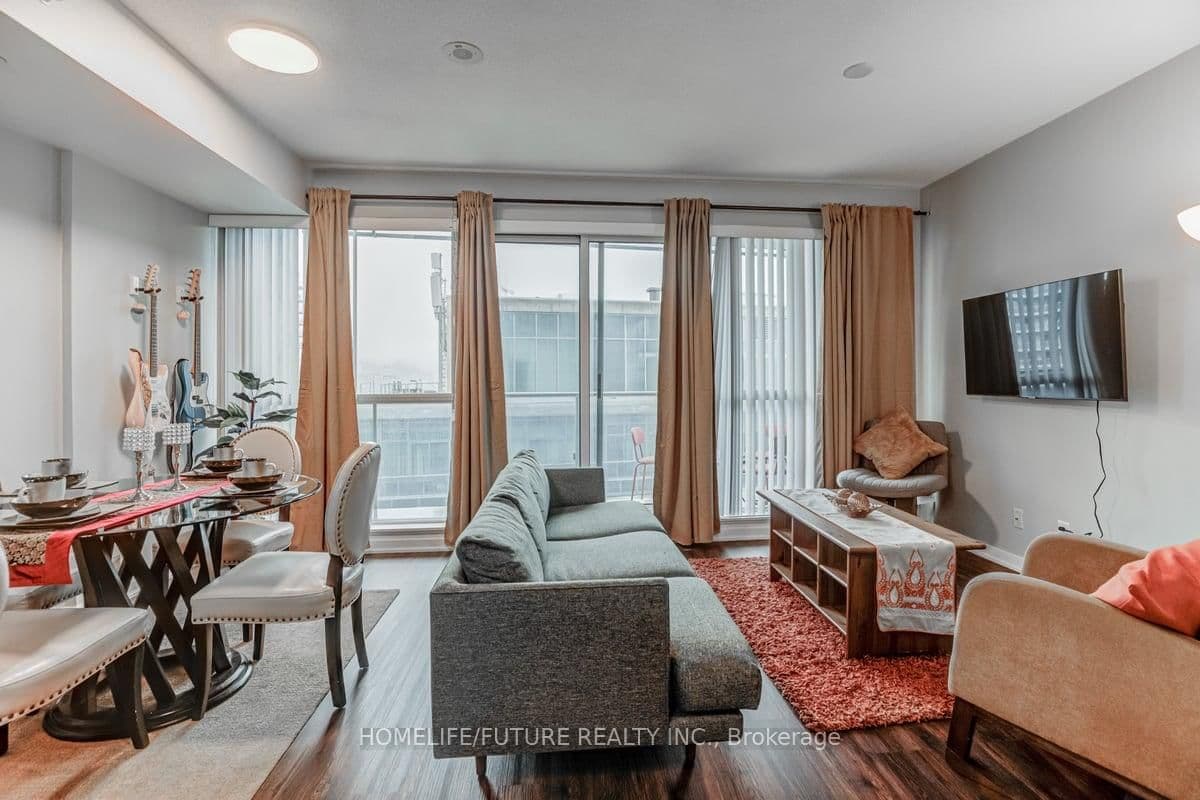 150 East Liberty Street, Unit 1605 thumbnail 10