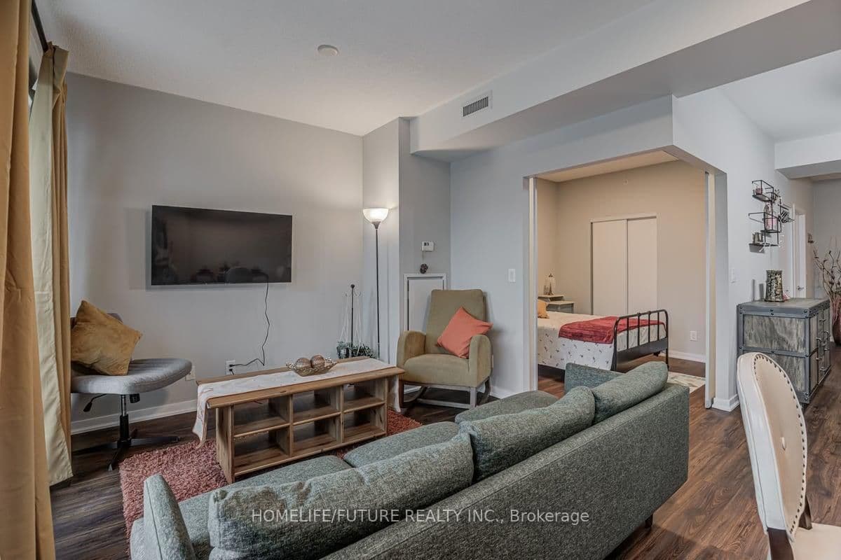 150 East Liberty Street, Unit 1605 thumbnail 13