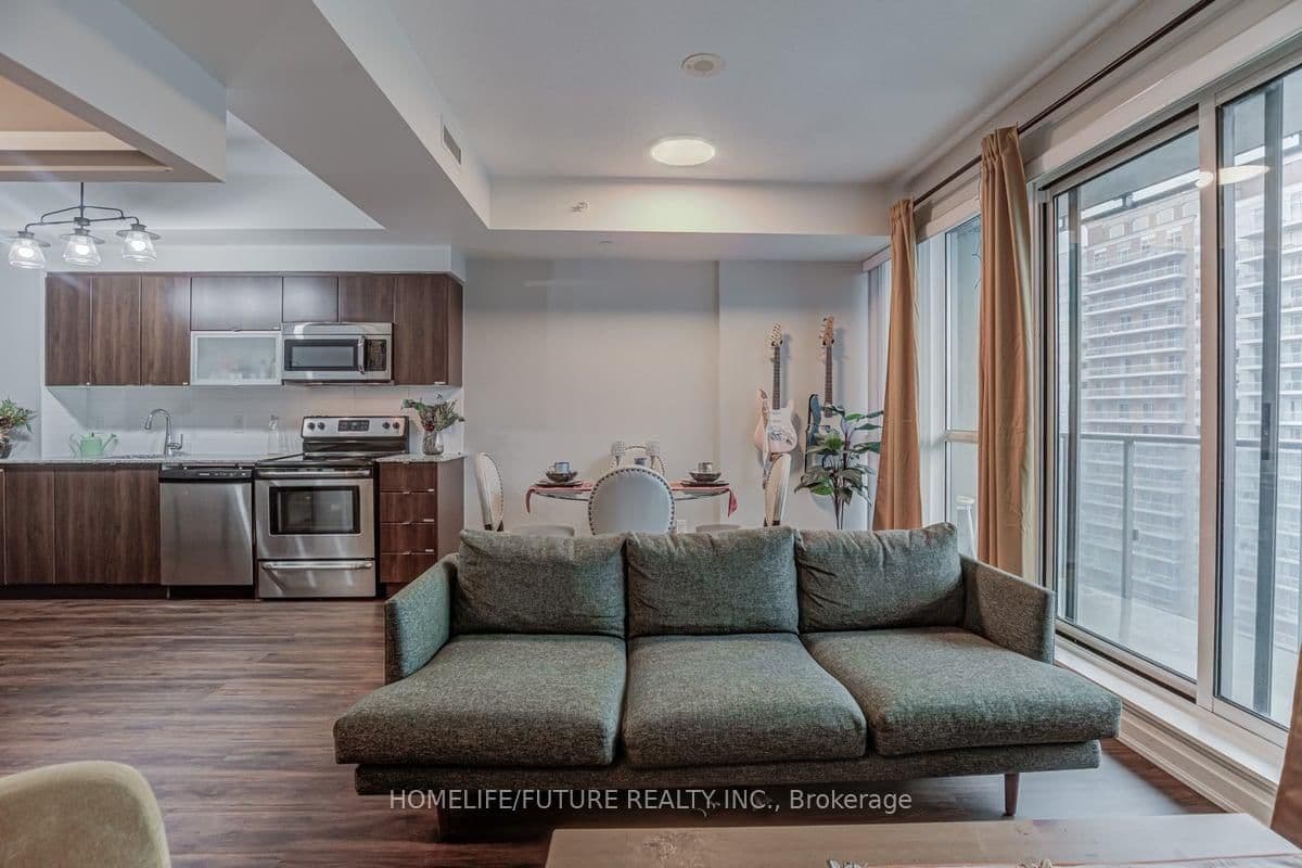 150 East Liberty Street, Unit 1605 thumbnail 14