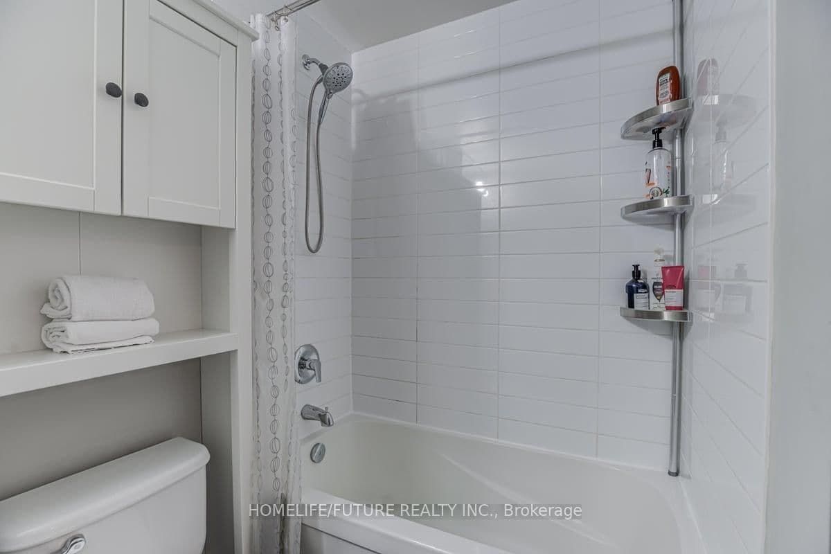 150 East Liberty Street, Unit 1605 thumbnail 18