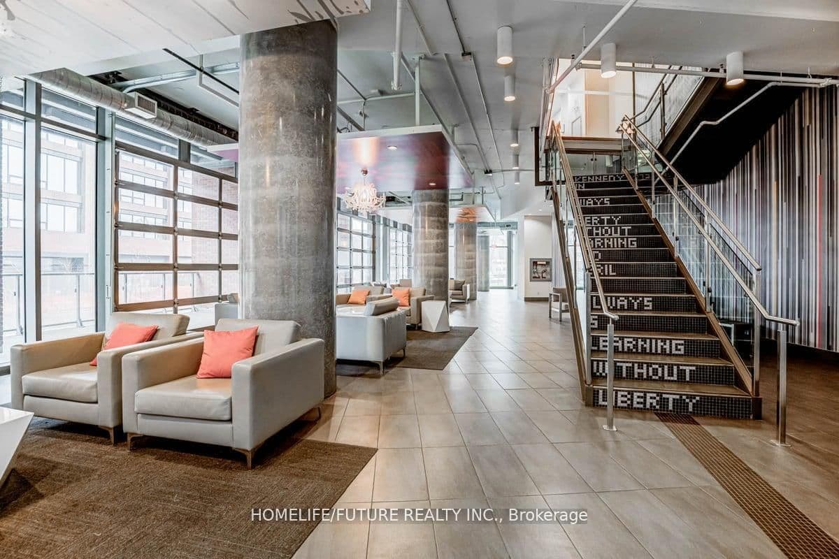 150 East Liberty Street, Unit 1605 thumbnail 22