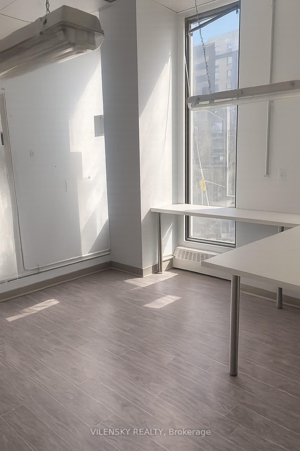 4430 Bathurst Street, Unit #312 thumbnail 3