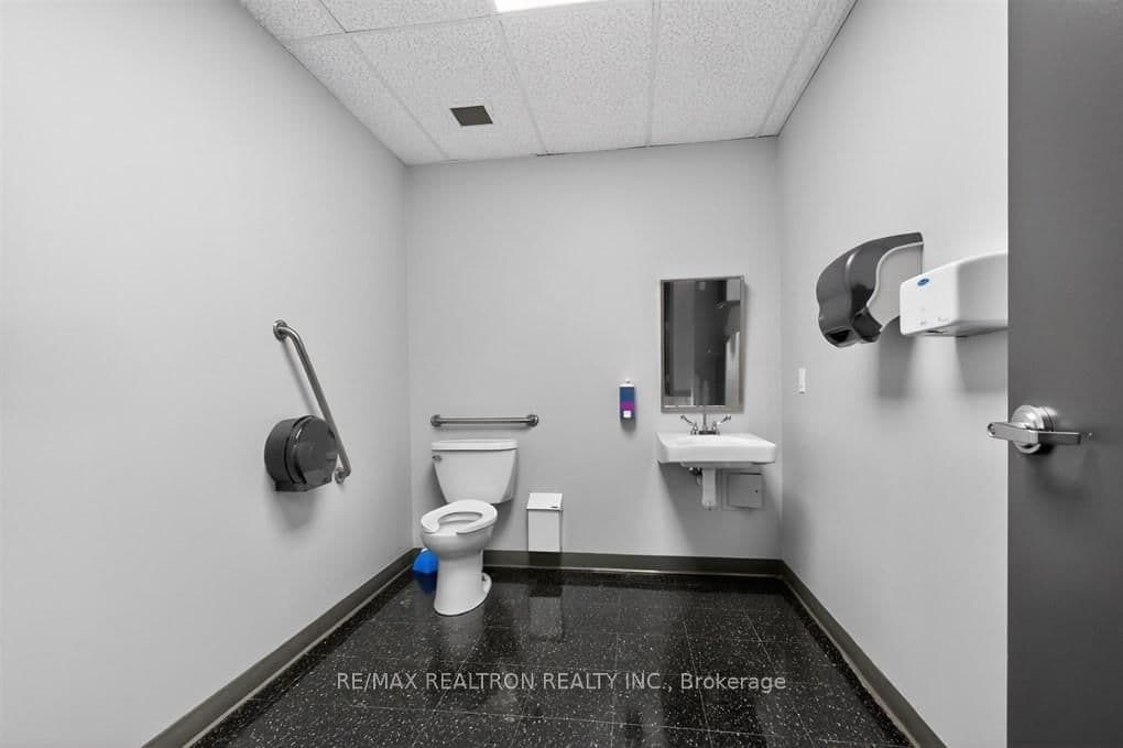 685 Sheppard Avenue E, Unit G01 thumbnail 8