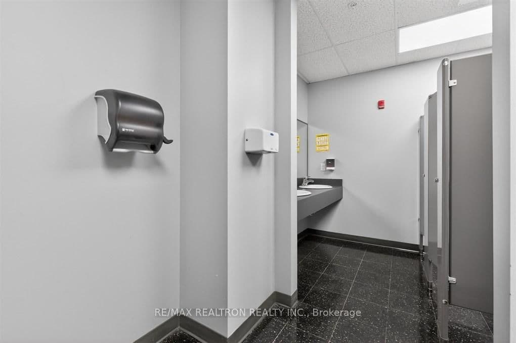 685 Sheppard Avenue E, Unit G01 thumbnail 9