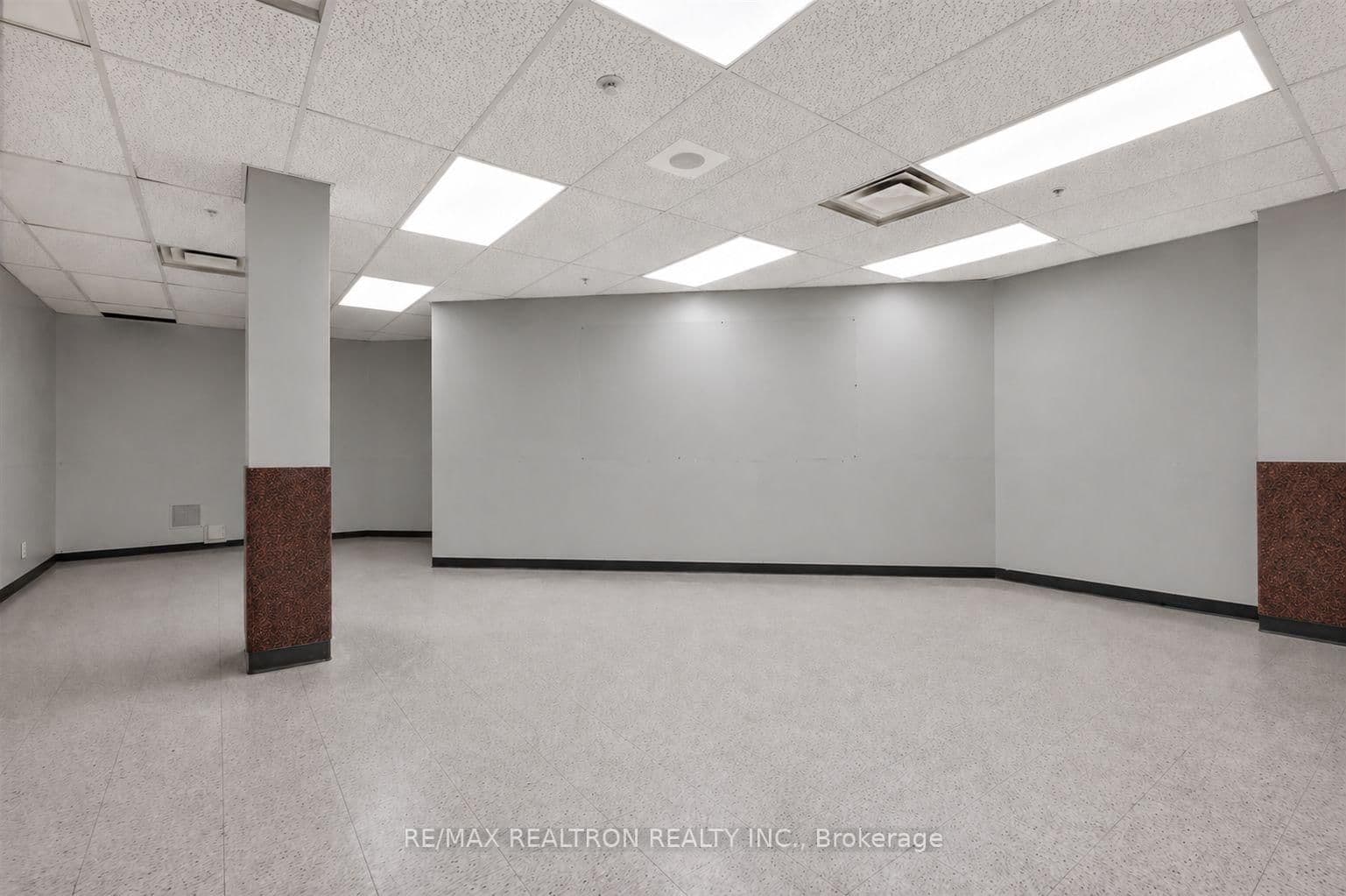 685 Sheppard Avenue E, Unit G05 thumbnail 3