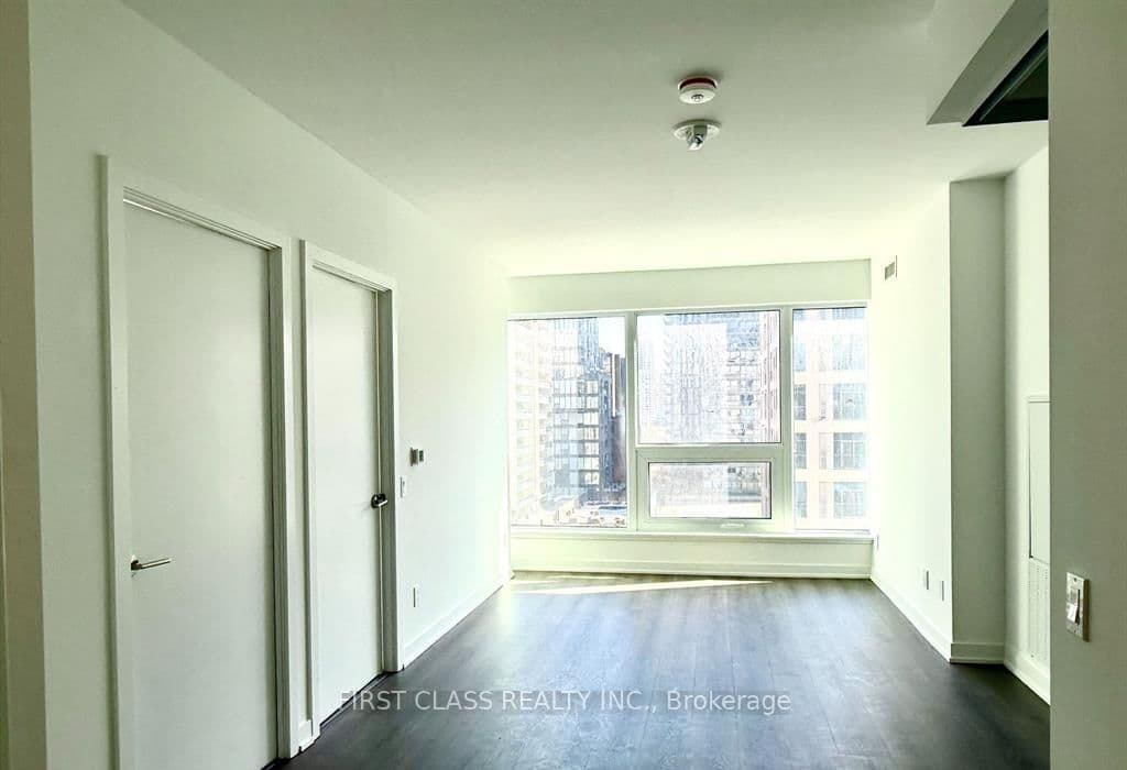 8 Wellesley Street W, Unit 905 thumbnail 12