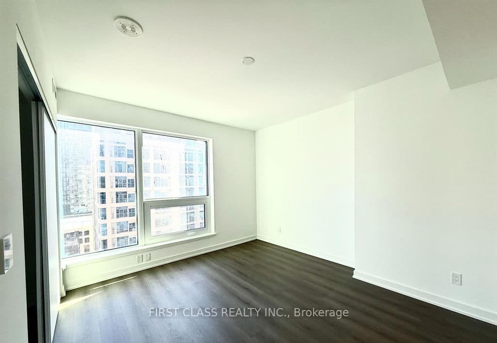 8 Wellesley Street W, Unit 905 thumbnail 13