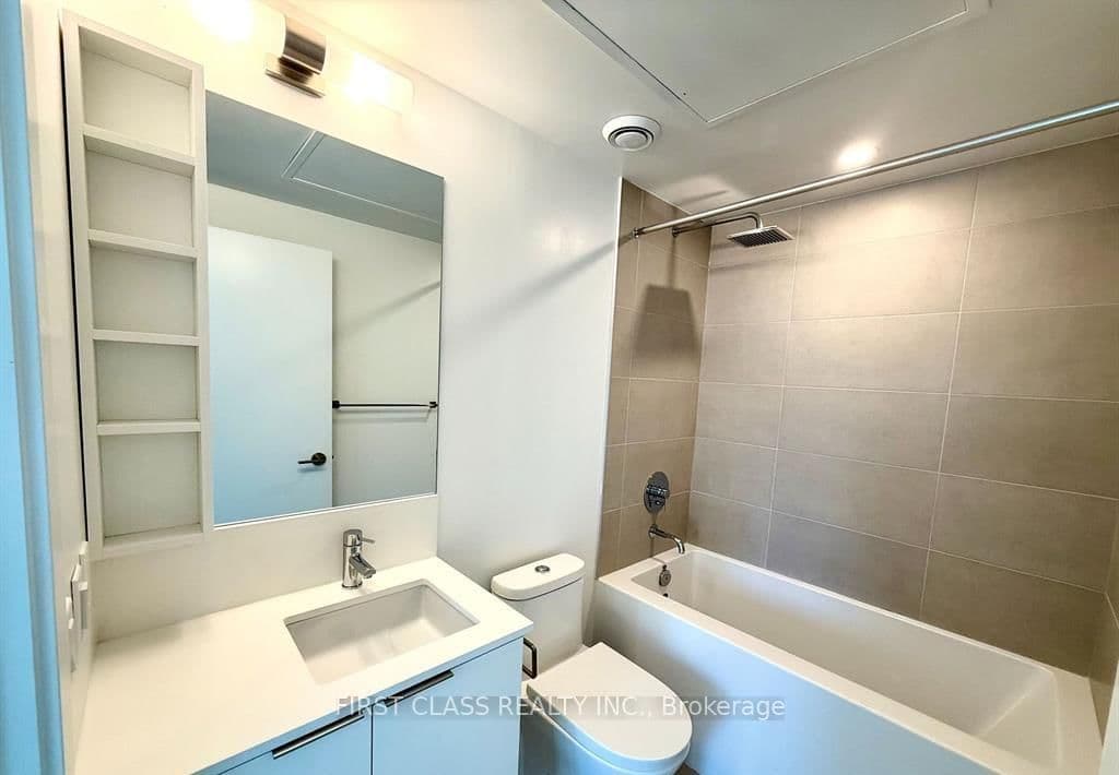 8 Wellesley Street W, Unit 905 thumbnail 18