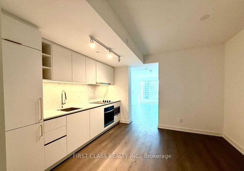 8 Wellesley Street W, Unit 905 thumbnail 5