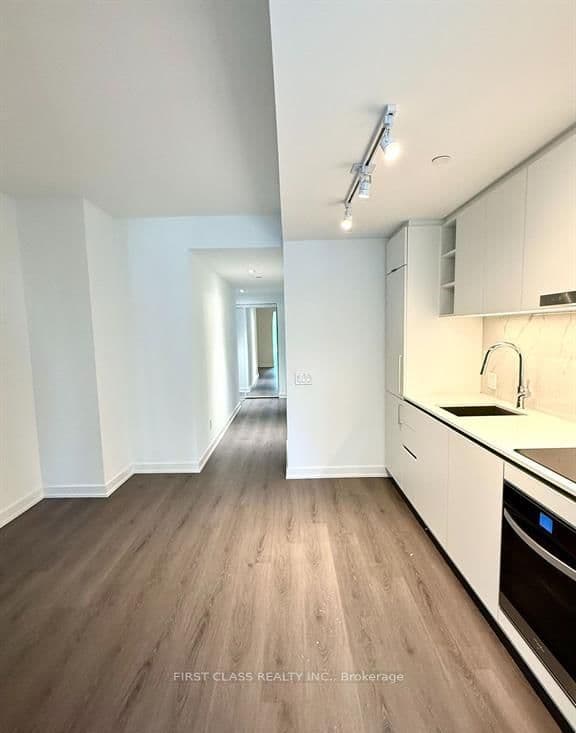 8 Wellesley Street W, Unit 905 thumbnail 9