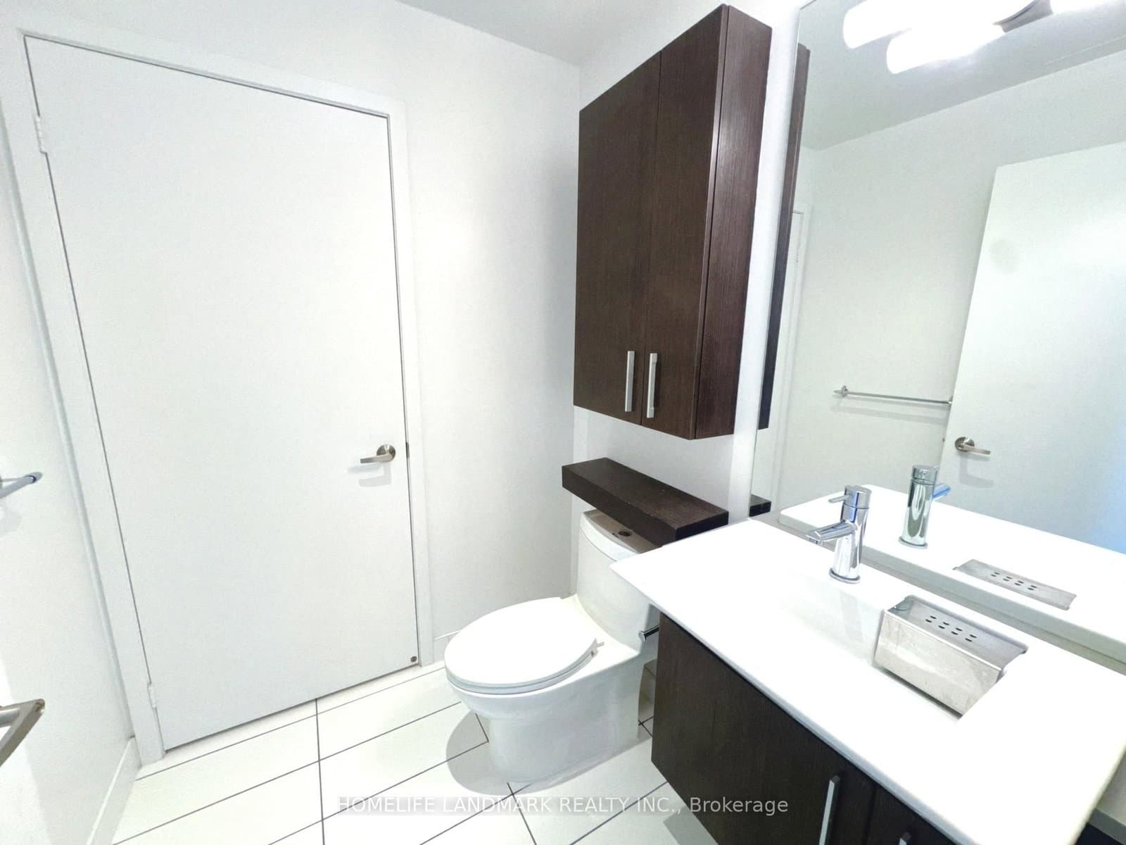 8 Telegram Mews, Unit 833 thumbnail 6