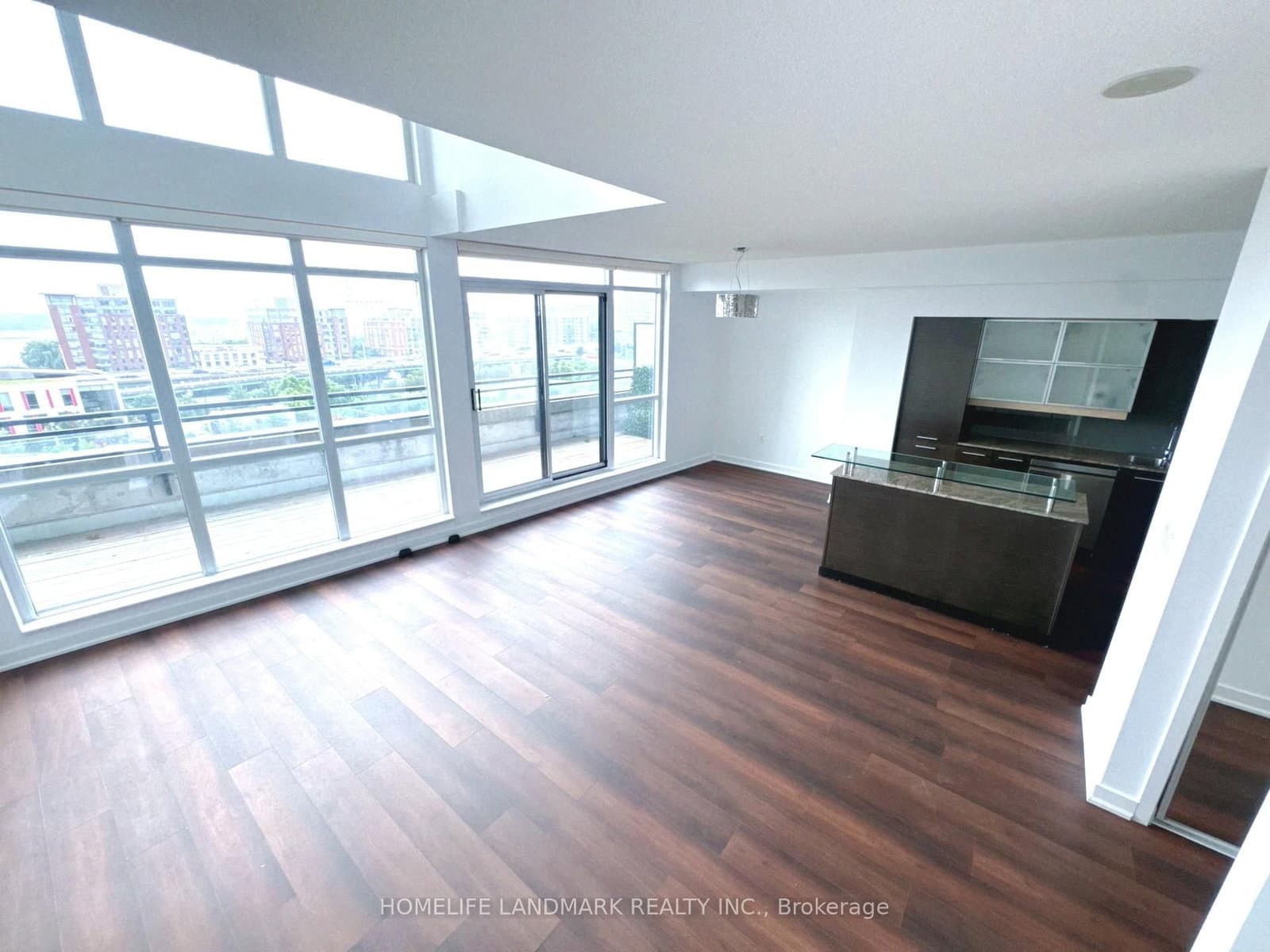 8 Telegram Mews, Unit 833 thumbnail 7