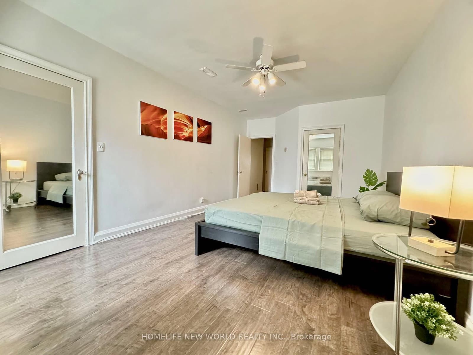 1563 Bathurst Street thumbnail 10