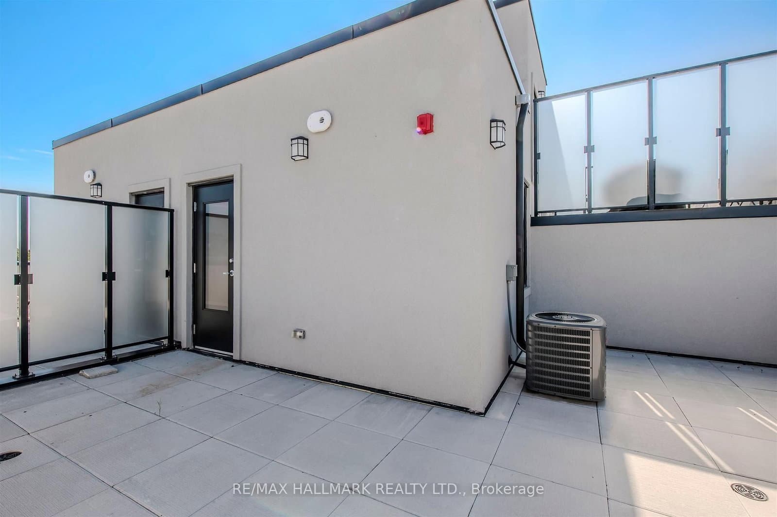 #4th floor - 34-851 Sheppard Avenue W