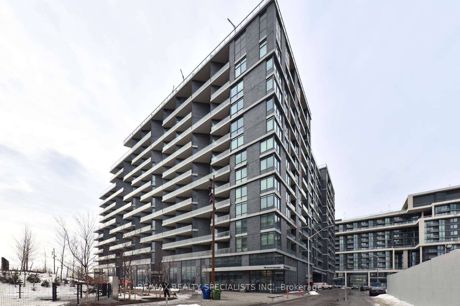 1 Edgewater Drive, Unit 911
