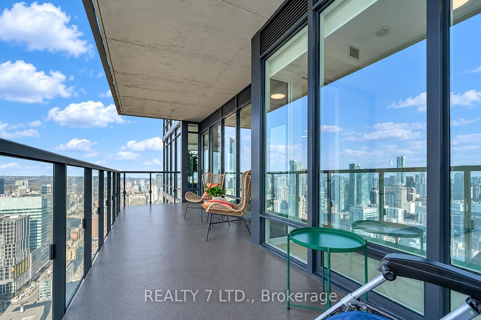 488 University Avenue, Unit 3902 thumbnail 22