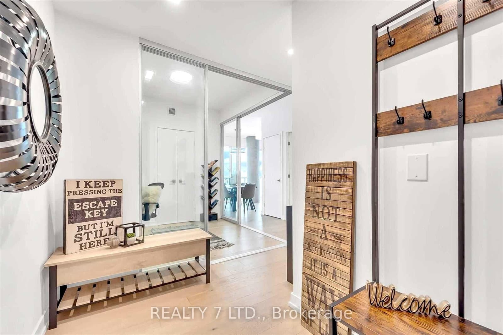488 University Avenue, Unit 3902 thumbnail 9