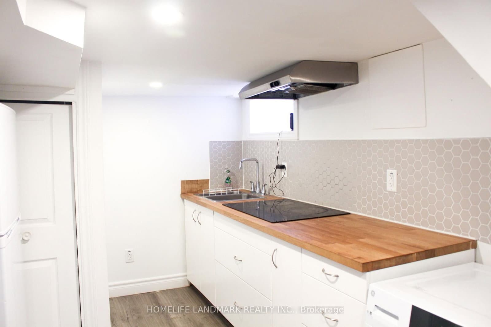 38 Glenvalley Drive thumbnail 5