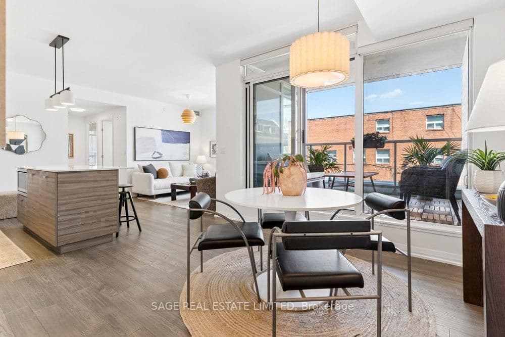 835 St Clair Avenue W, Unit 207
