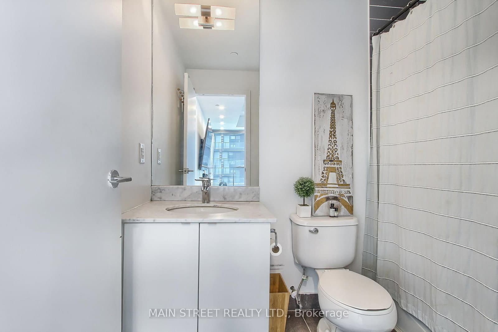 150 East Liberty Street, Unit 1213 thumbnail 25