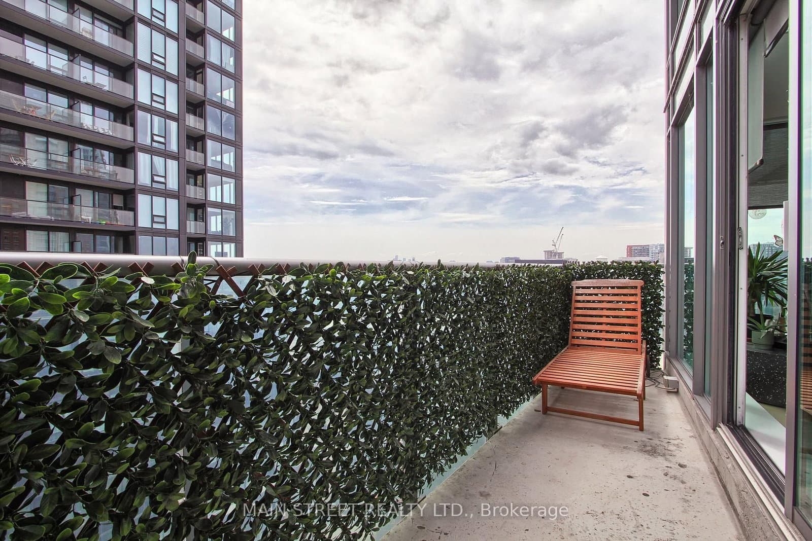 150 East Liberty Street, Unit 1213 thumbnail 29
