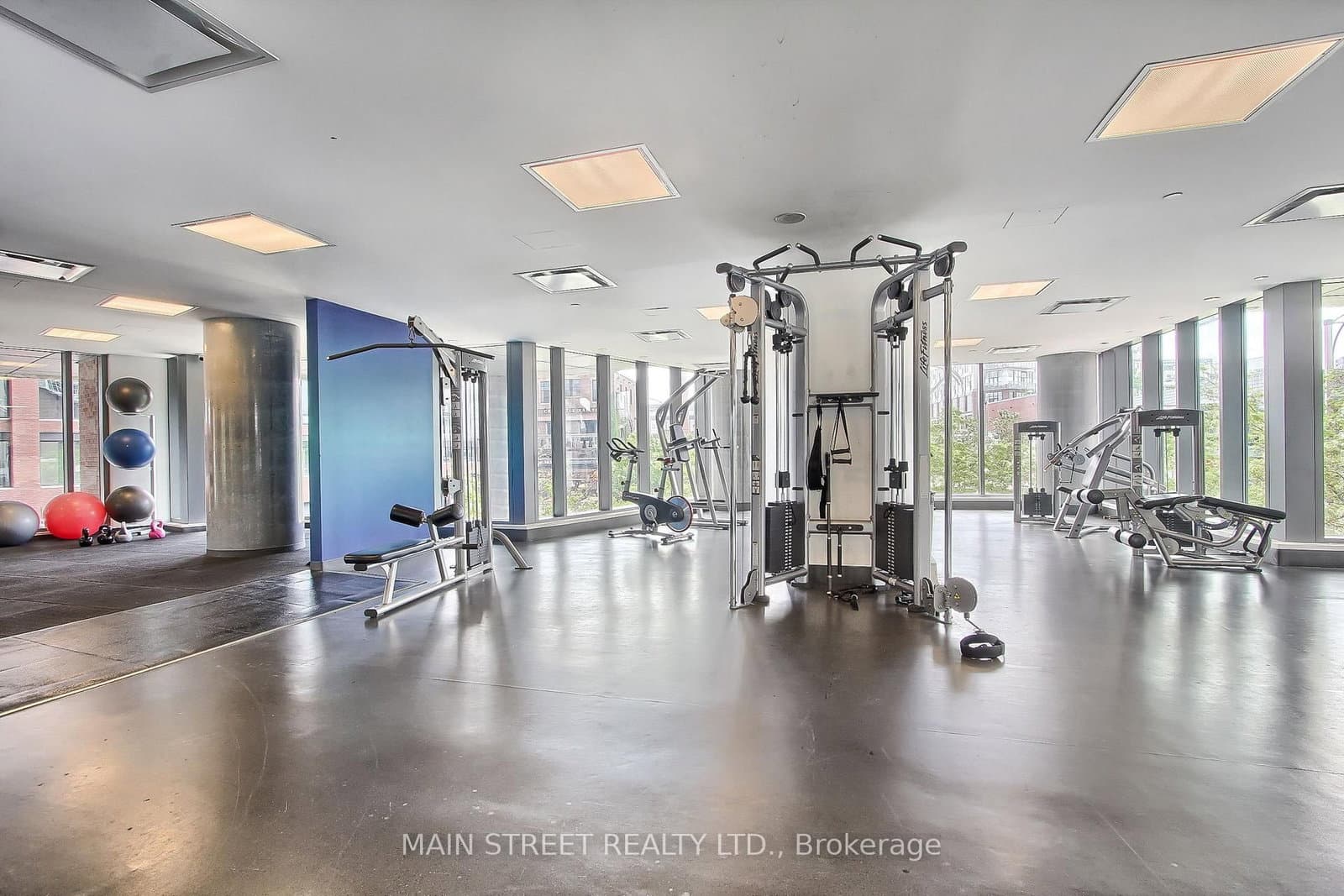 150 East Liberty Street, Unit 1213 thumbnail 37