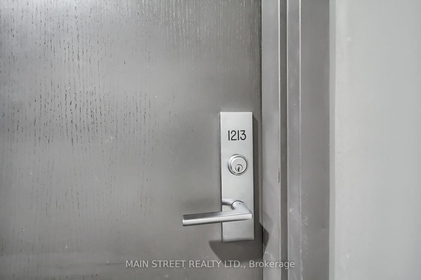 150 East Liberty Street, Unit 1213 thumbnail 5