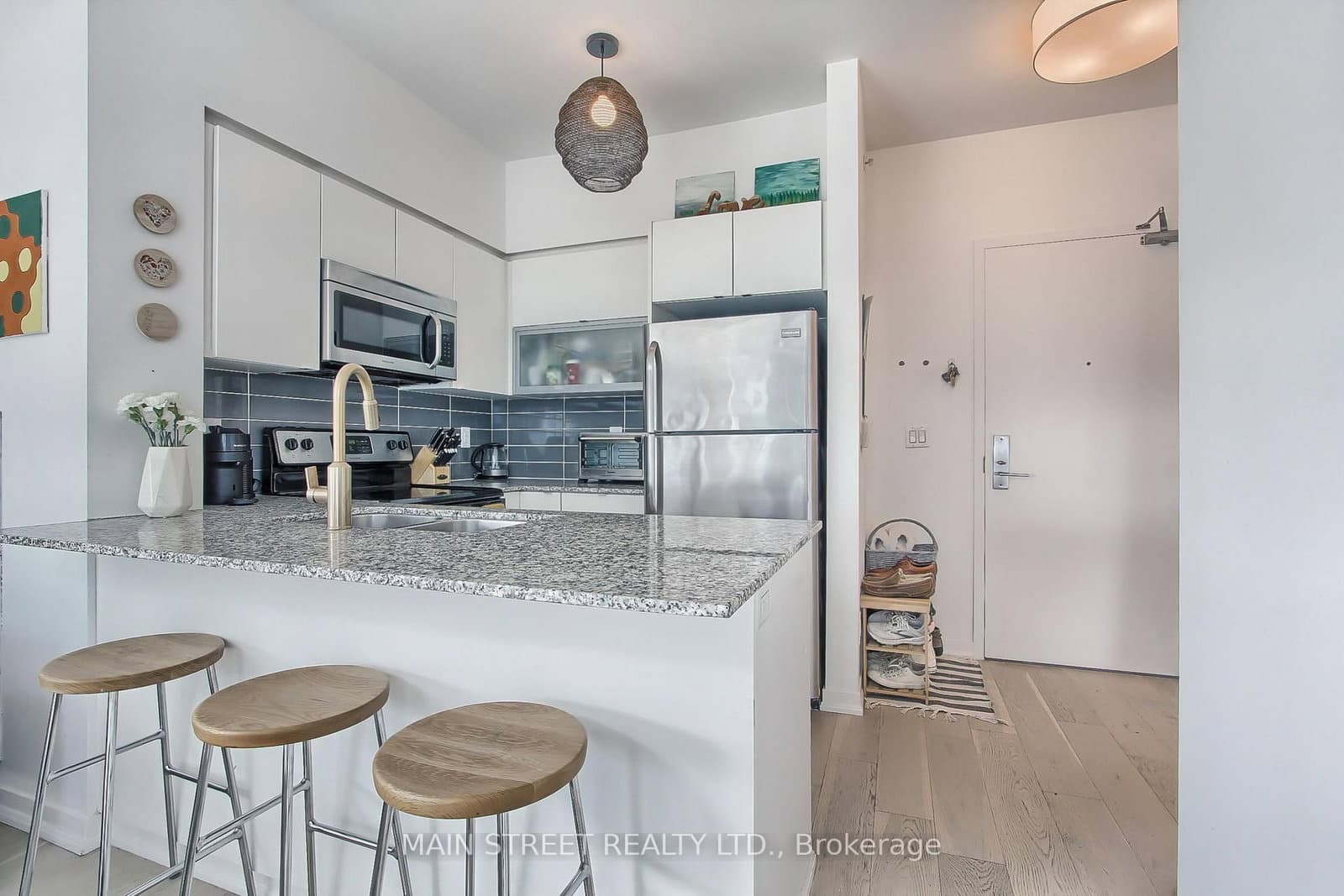 150 East Liberty Street, Unit 1213 thumbnail 7