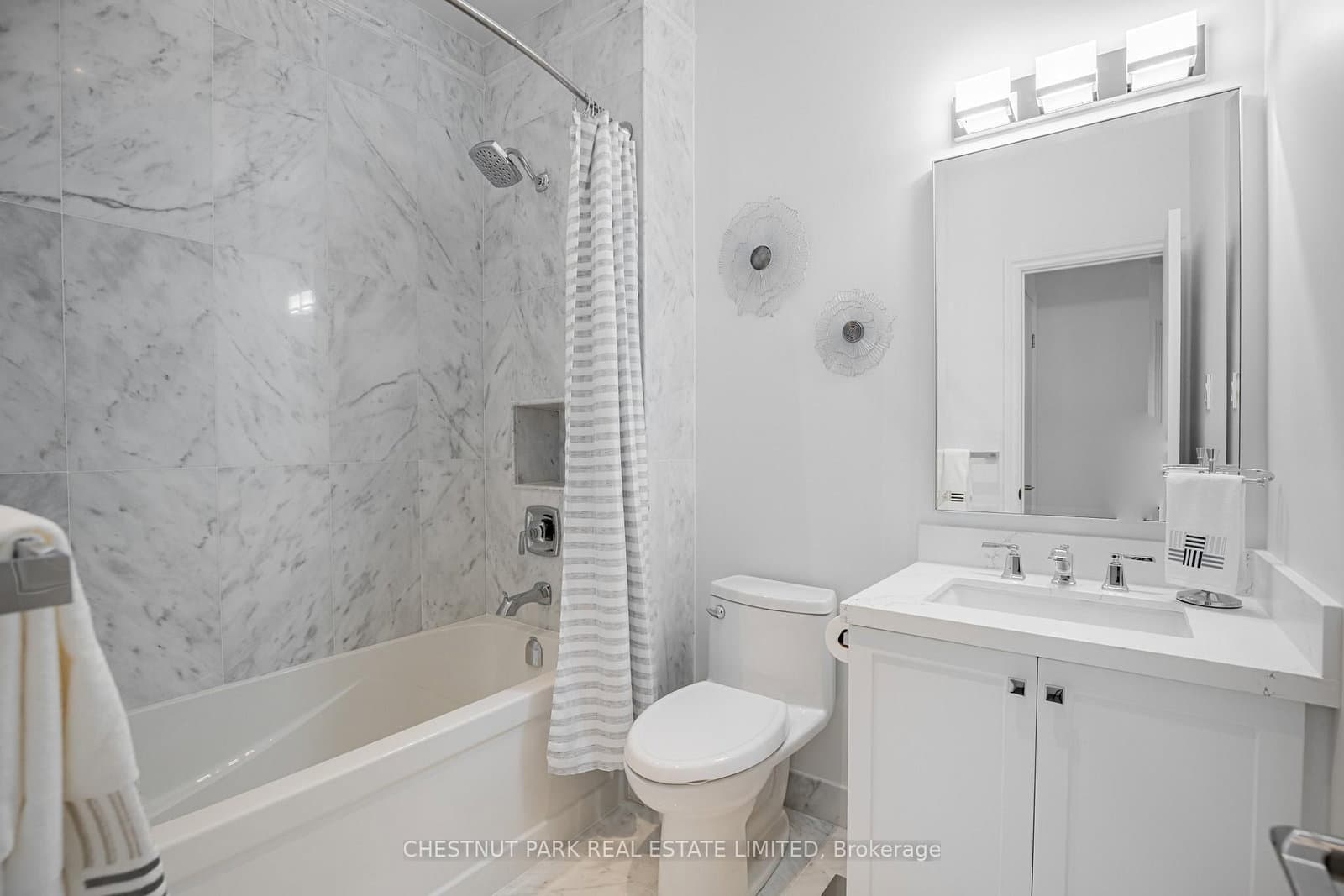 95 Prince Arthur Avenue, Unit 104 thumbnail 19