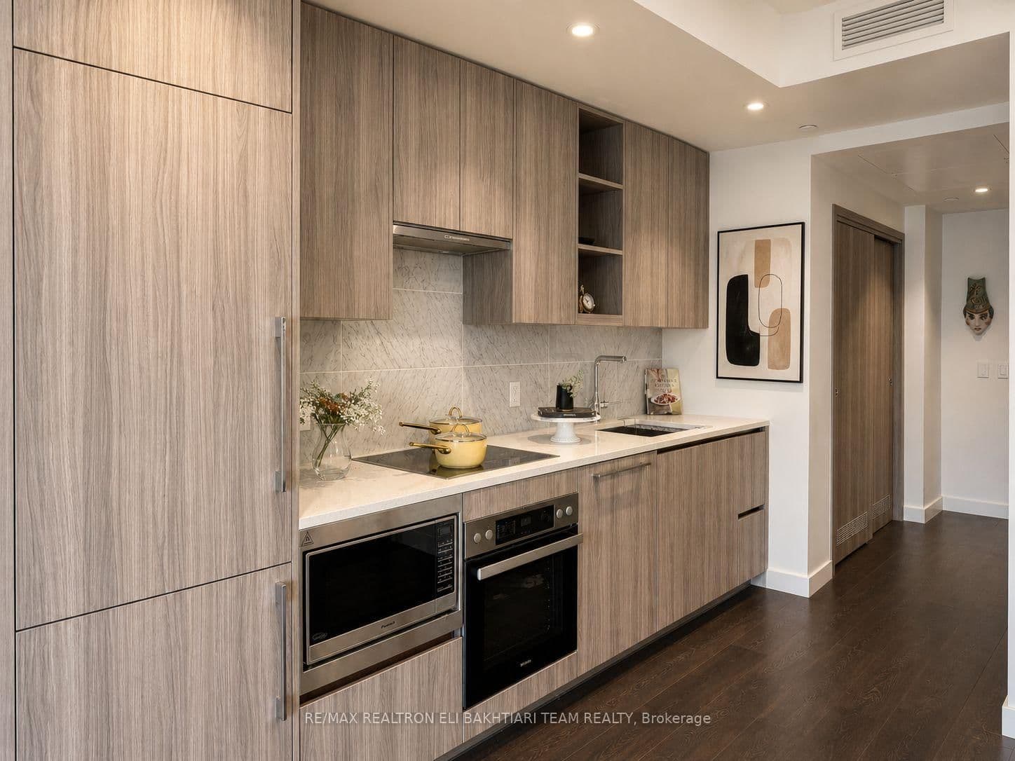 95 McMahon Drive, Unit 2511 thumbnail 11