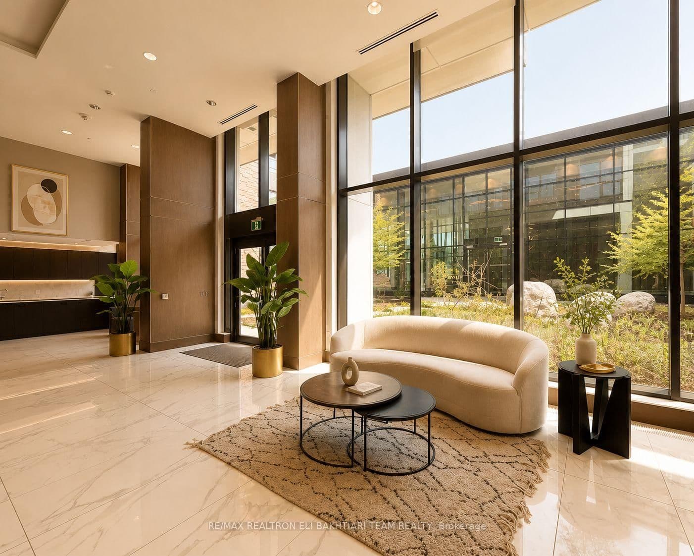 95 McMahon Drive, Unit 2511 thumbnail 24