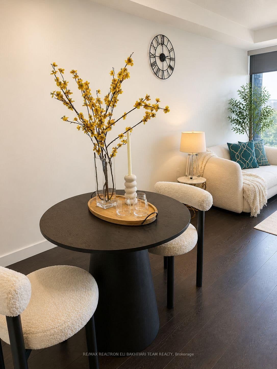 95 McMahon Drive, Unit 2511 thumbnail 9