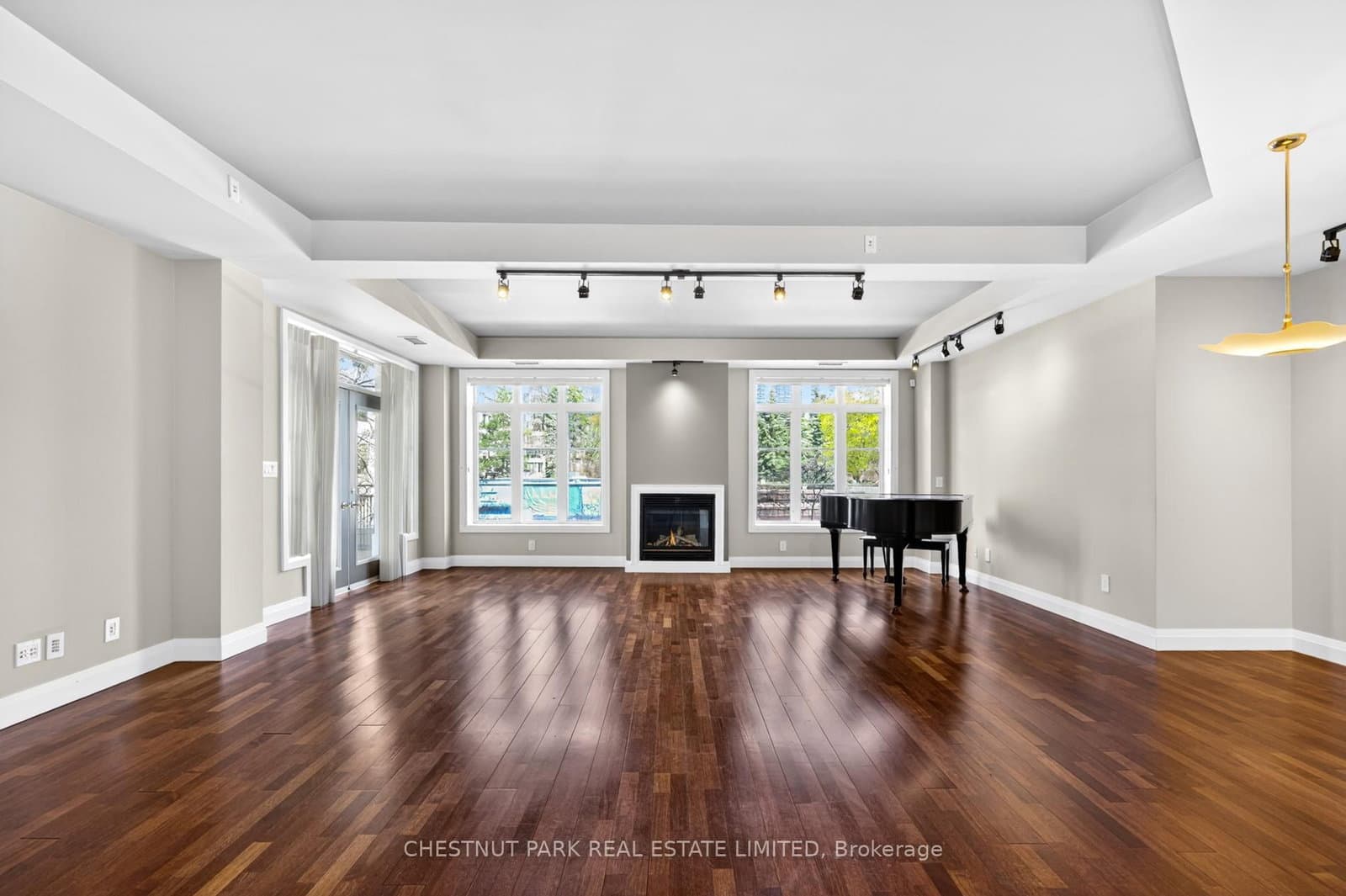 21 Shaftesbury Avenue, Unit 203 thumbnail 7