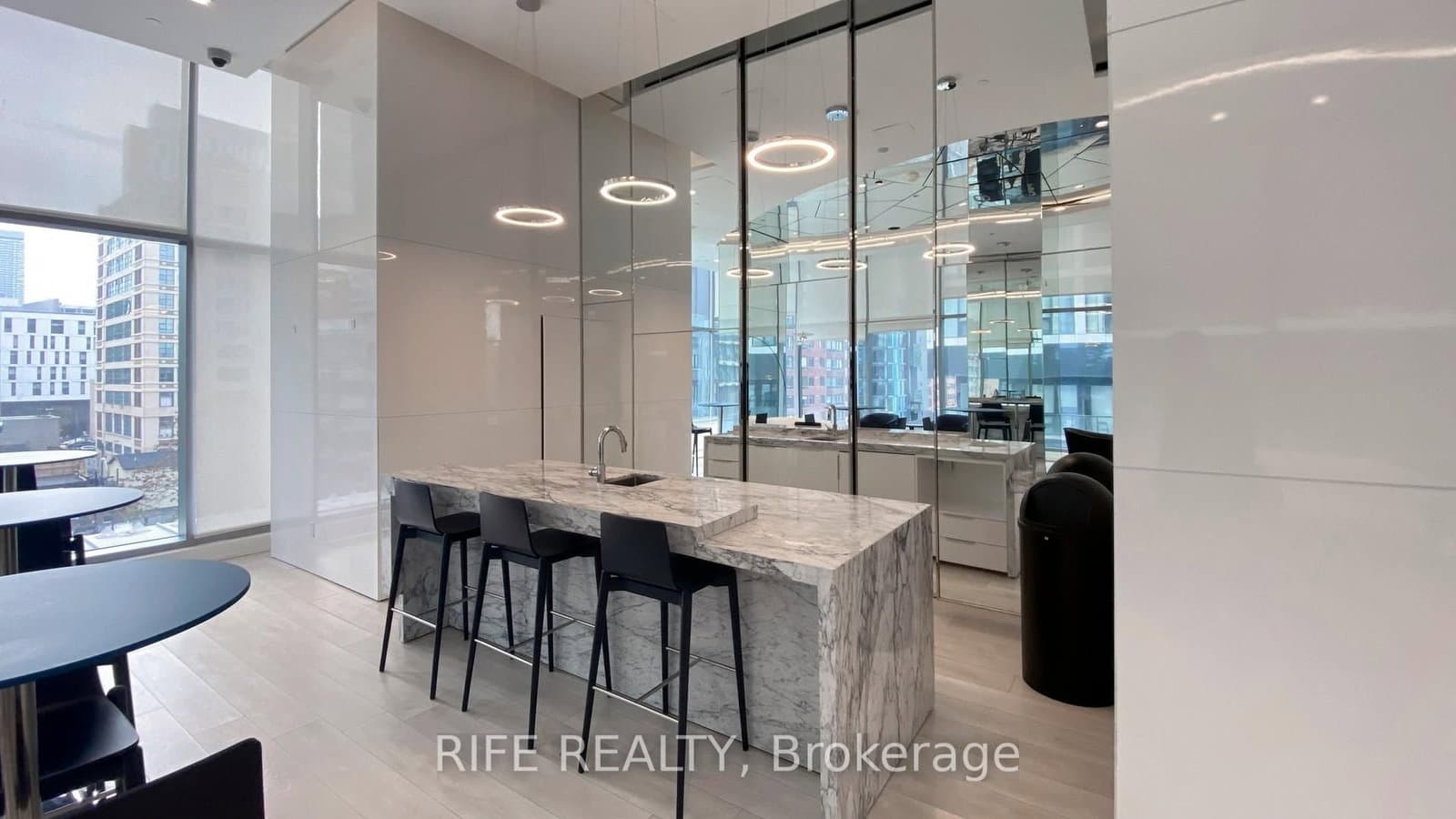 251 Jarvis Street, Unit 830 thumbnail 34