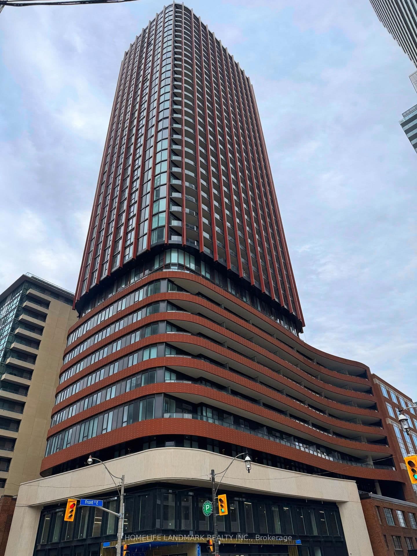 #4116 - 180 Front Street E
