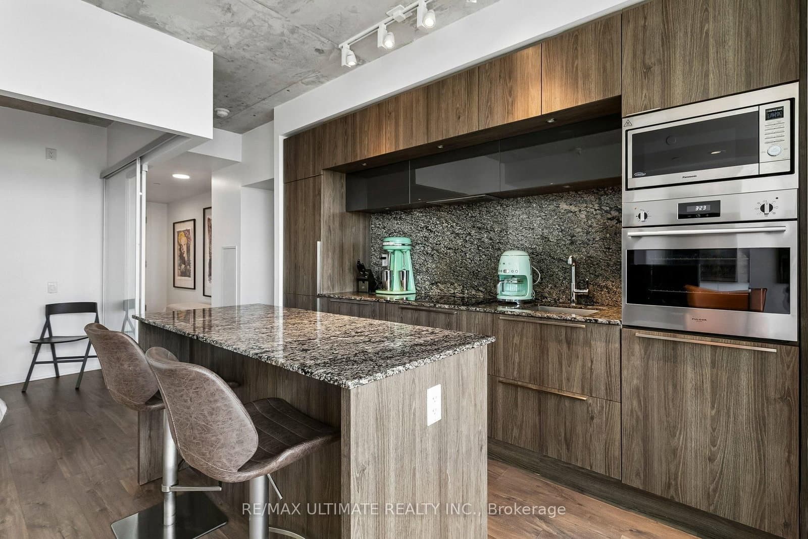 88 Blue Jays Way, Unit 3007 thumbnail 15